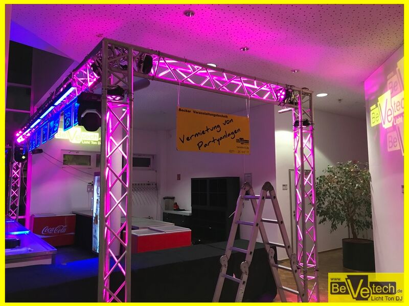 2018-03-03_Ue30_Party_im_TZ_Siegen-Geisweid_04.JPG