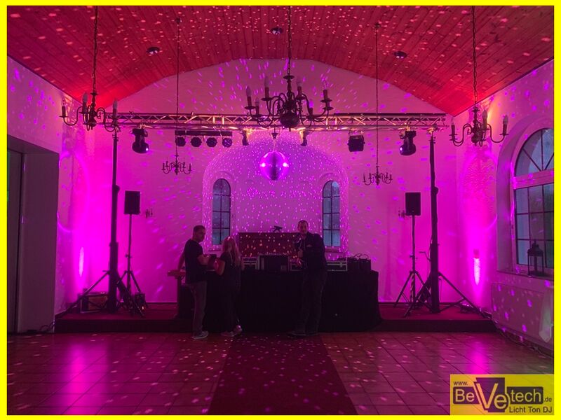 2019-05-03_Hochzeit_Kapelle_Dorint_Hotel_Siegen-Geisweid_21.JPG