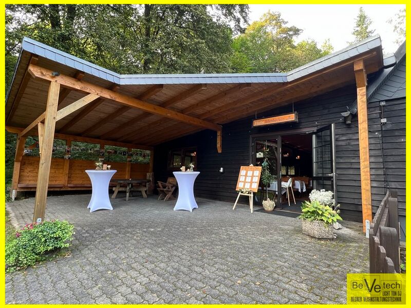 2023-09-16_Hochzeit_Dorfgemeinschaftshaus_Irlenhecken_Ferndorf_Kreuztal_02.JPEG