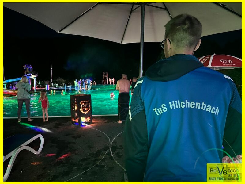 2024-08-03_Nachtschwimmen_Freibad_Hilchenbach_011.JPEG