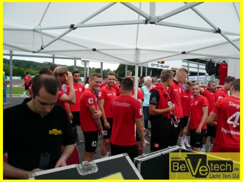 Sportfreunde_Siegen_Saisoneroeffnung_mit_BeVetech7.jpg