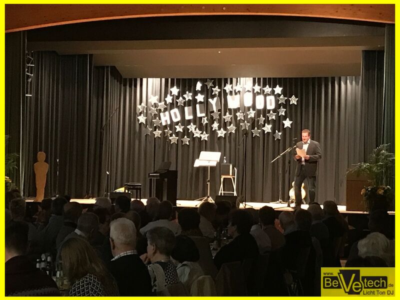 2017-04-29_Weisstaler_Frauenchor_Melodia_in_der_Adolf_Saenger_Halle_in_Niederdielfen_07.JPG
