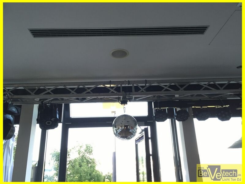 Hochzeit_am_11.07.15_im_Berghotel_Johanneshoehe_in_Siegen02.JPG