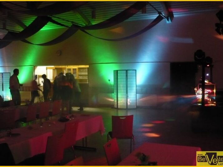 Hochzeit_am_22.06.2012_in_Buergerhaus_Muesen_008.jpg