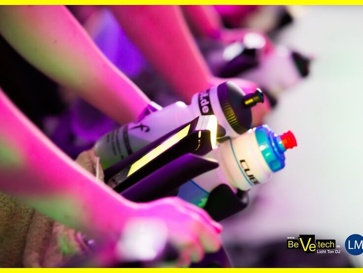 Indoorcycling_Spendenmarathon_am 19._und_20.02.2016_in_der_Mehrzweckhalle-in_Salchendorf_10.jpg
