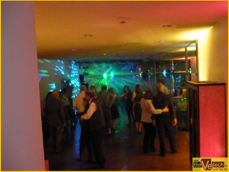 100.Geburtstag_am_03.03.2012_im_DAA_Restaurant_Siegen_013.jpg