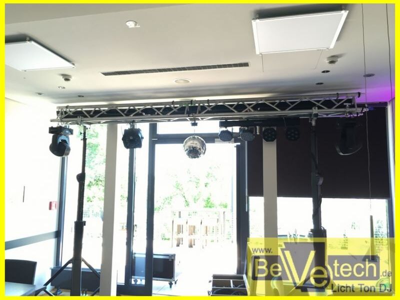 HZ_am_06.06.15_Berghotel_Johanneshoehe02.JPG