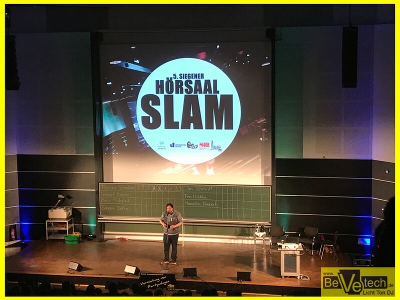 2017-05-16_5._Hoersaal_Slam_im_Audimax_am_Haardter_Berg_an_der_Uni_in_Siegen_03.JPG