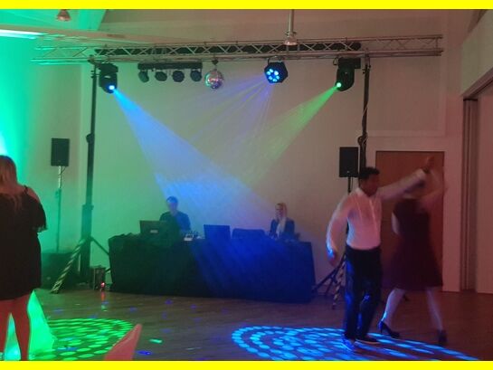 2019-05-25_Hochzeit_Ev._Gemeindezentrum_Wilnsdorf-Rödgen_06.jpg