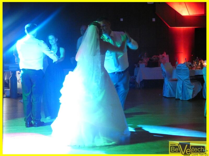 2019-08-24_Hochzeit_Bismarckhalle_Siegen_Geisweid_10.JPG
