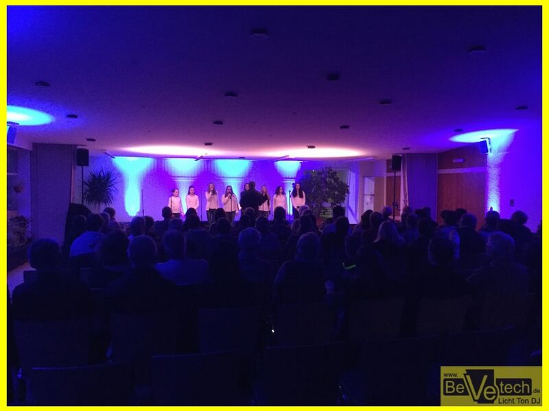 2016-01-23_Konzert_Die_Neujahrsshow_im_Gemeindehaus_Buschhuetten03.JPG
