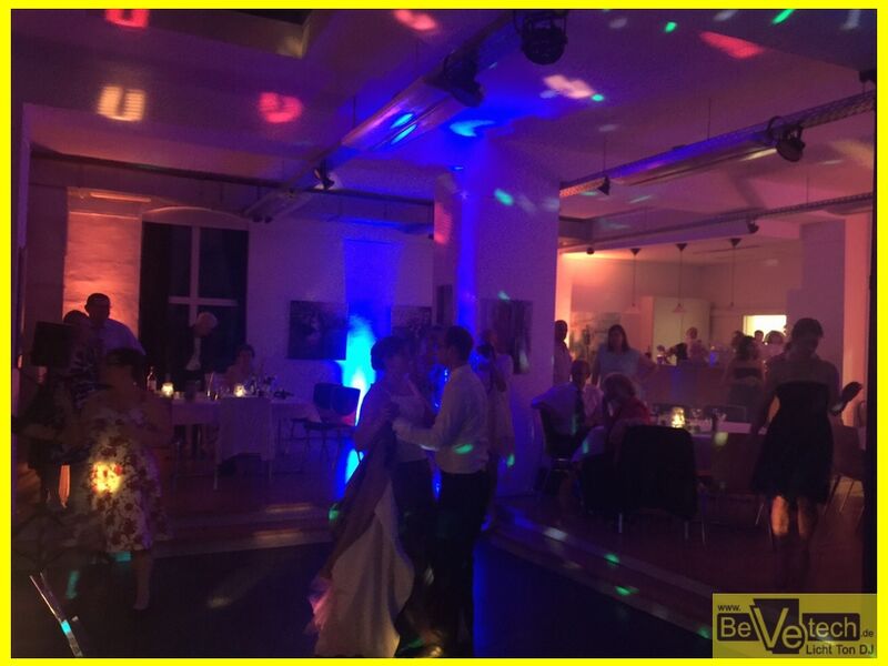 Hochzeit_am_08.08.2015_im_Alten_Feuerwehrhaus_in_Netphen 05.JPG