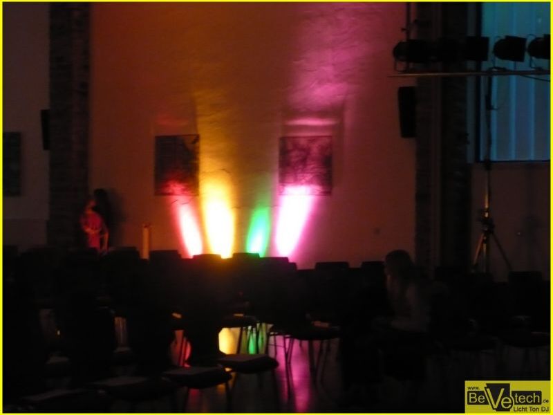 Orientalische_Nacht_zugunsten_Unicef_am_08.10.11_in_der_Festhalle_Wilnsdorf_03.JPG