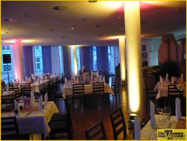 100.Geburtstag_am_03.03.2012_im_DAA_Restaurant_Siegen_003.jpg