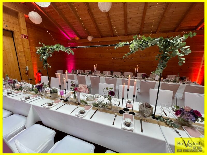 2023-07-01_Hochzeit_Grillhütte_Holzhausen_Burbach_003.jpg