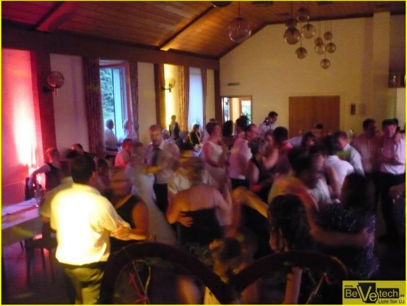 Hochzeit_am_03.07.2010_im_Gasthof_Johannland_in_Netphen-Salchendorf_2.jpg