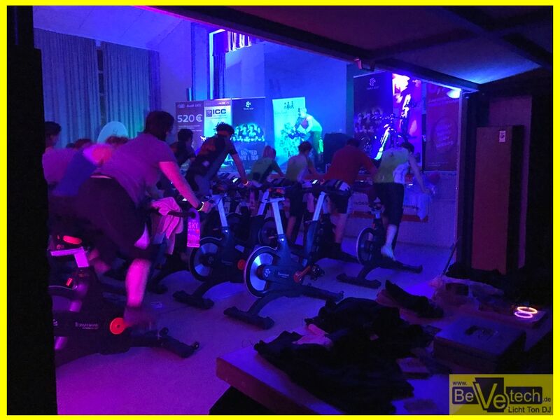 2017-02-17+18_Indoorcycling_Spendenmarathon10.JPG