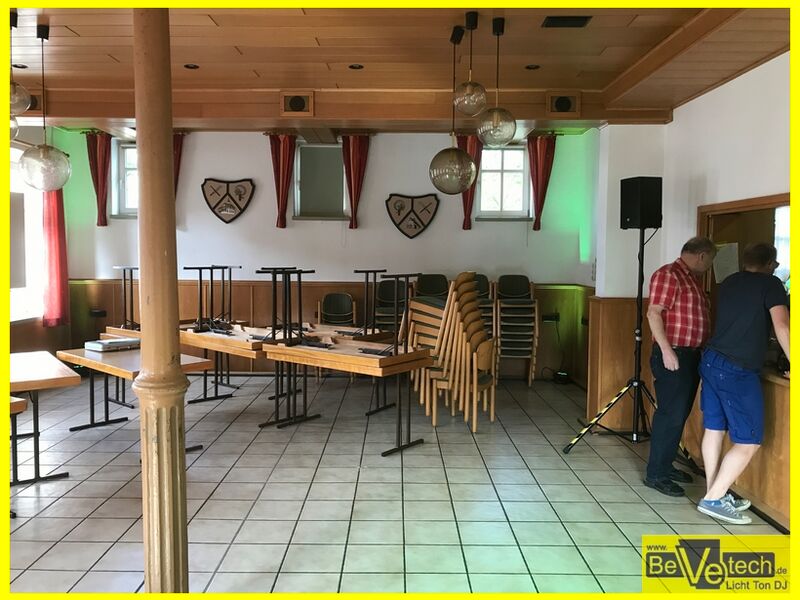 2017-09-02_Hochzeit_in_der_Kapellenschule_in_Siegen-Obersetzen_02.JPG