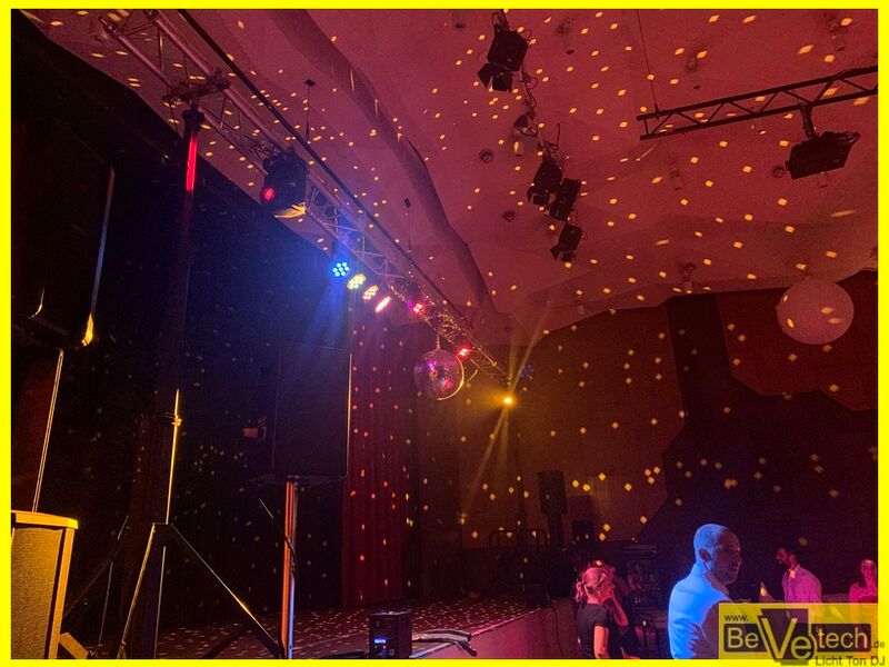 2019-08-24_Hochzeit_Bismarckhalle_Siegen_Geisweid_03.JPG