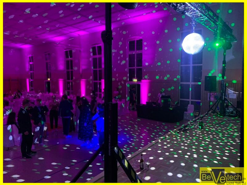 2022-06-17_Abiball_Turn_und_Festhalle_Buschhütten_02.jpg