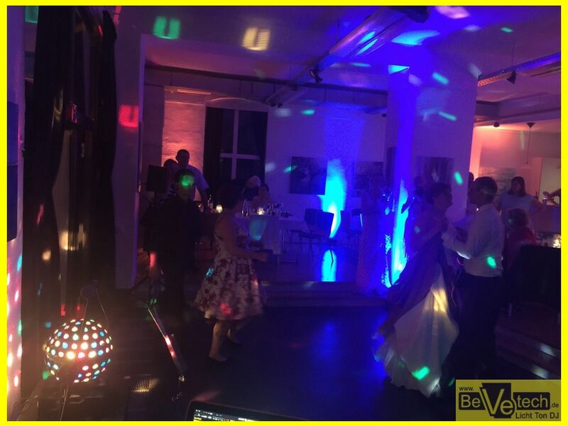 Hochzeit_am_08.08.2015_im_Alten_Feuerwehrhaus_in_Netphen 07.JPG