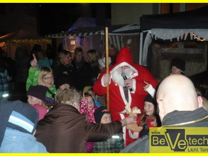 Weihnachtsmarkt_Hain_in_Siegen_am_01.12.2012_010.jpg