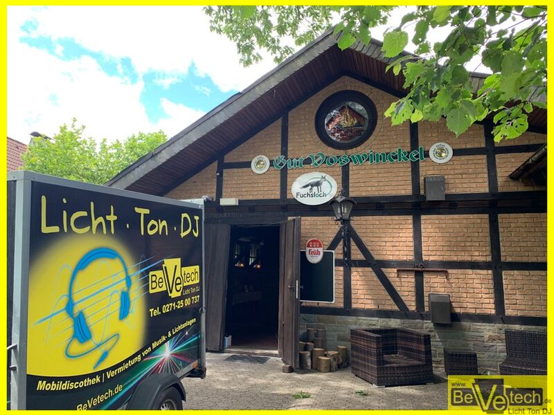 2019_06_08_Hochzeit_im_Fuchsloch_auf_Gut_Voswinckel_Halver_01.JPG