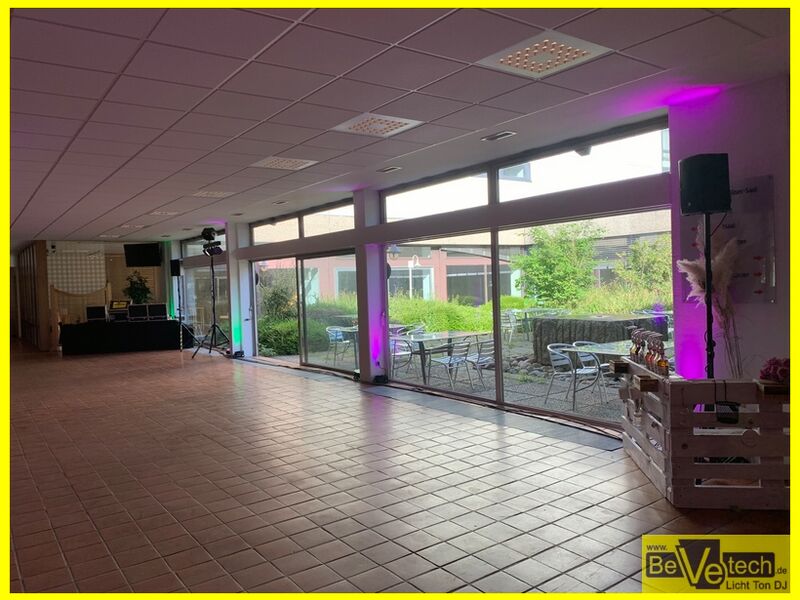 2022-05-14_Hochzeit_Restaurant der Siegerlandhalle_Siegen_003.JPEG