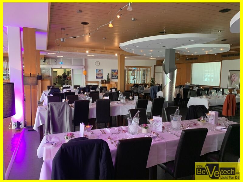 2022-05-14_Hochzeit_Restaurant der Siegerlandhalle_Siegen_002.JPEG