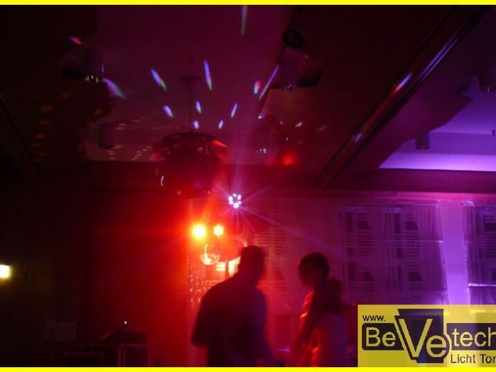 Hochzeit_am_05.10.2013_Haus_der_Siegerlaender_Wirtschaft_007.jpg