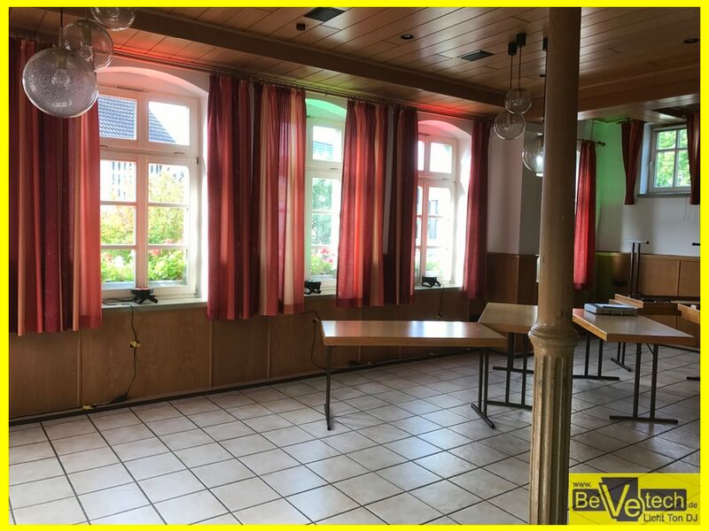 2017-09-02_Hochzeit_in_der_Kapellenschule_in_Siegen-Obersetzen_03.JPG