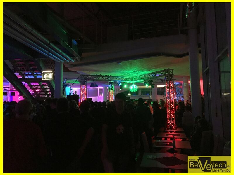2017-11.04_Ue-30_Party_im_Technologiezentrum_in_Geisweid_08.JPG