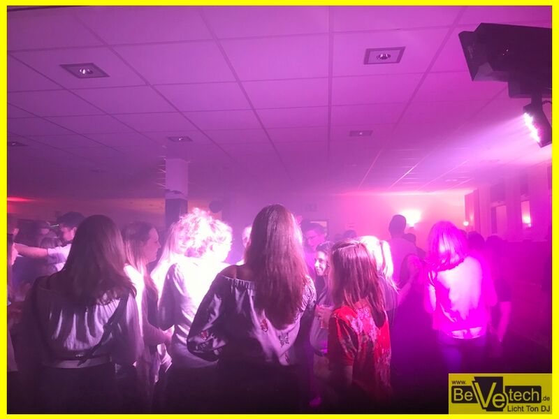 2018-03-31_Dicke_Eier_Party_Fortunaheim_Freudenberg_02.JPG