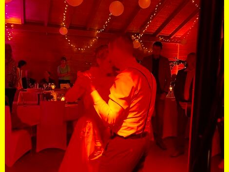 2023-07-01_Hochzeit_Grillhütte_Holzhausen_Burbach_007.jpg