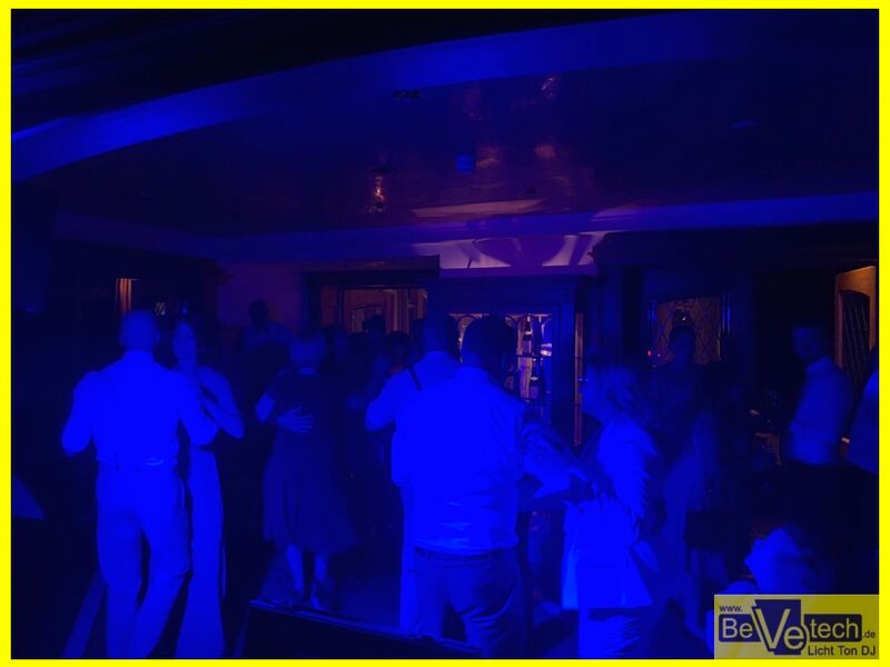10.07.2021_Hochzeit_Landhotel_Wacker_Wenden_08.JPG