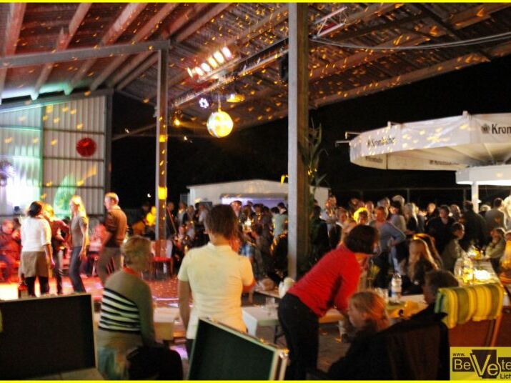 125_Jaehriges_am_06.08.11_in_einer_Scheune_in_Netphen_14.JPG