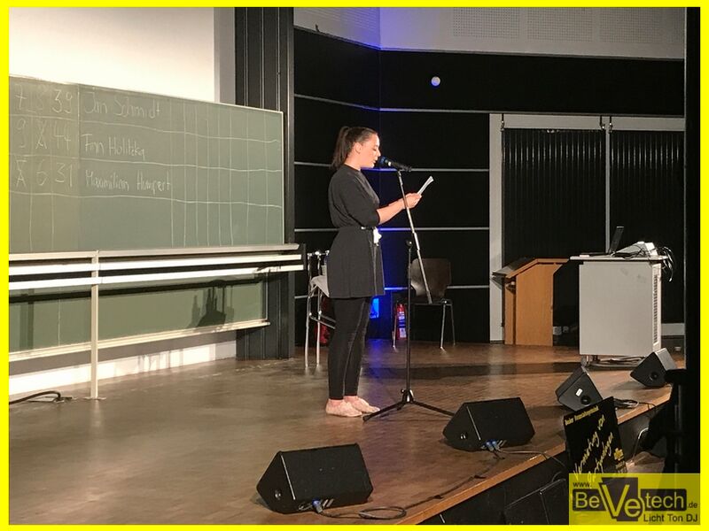2017-05-16_5._Hoersaal_Slam_im_Audimax_am_Haardter_Berg_an_der_Uni_in_Siegen_05.JPG