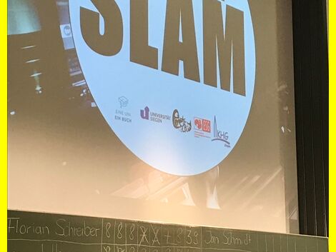 2017-05-16_5._Hoersaal_Slam_im_Audimax_am_Haardter_Berg_an_der_Uni_in_Siegen_07.JPG