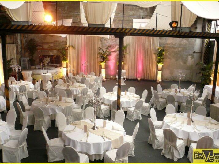 Dekobeleuchtung_fuer_Hochzeit_am_19.06.2010_im_Lokschuppen_in_Siegen_02.JPG