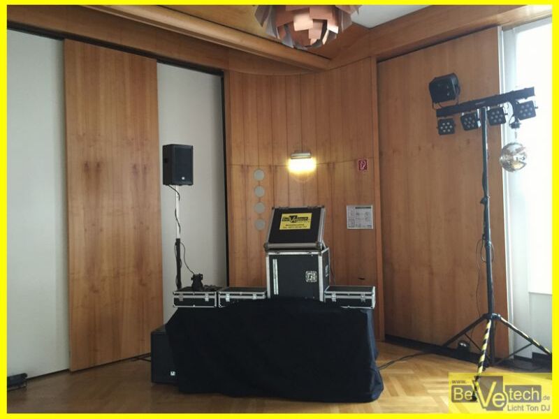 HZ_am_19.09.2015_im_Haus_der_Siegerlaender_Wirtschaft_in_Siegen02.JPG