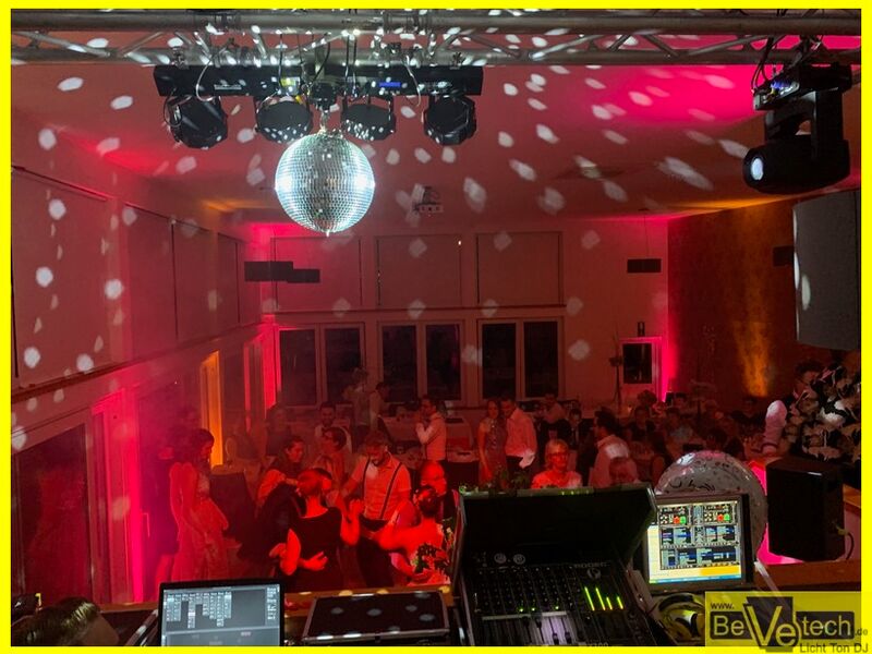 2019_08_17_Hochzeit_Gästehaus_Wilgersdorf_in_Wilgersdorf-Wilnsdorf_06.JPG