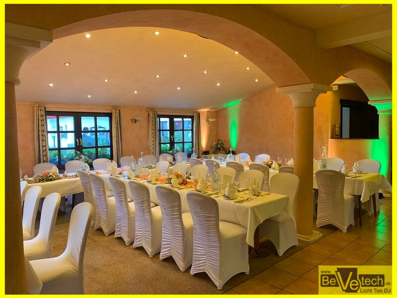2021-09-18_Hochzeit_Pfeffermühle_Raum_Toscana_Siegen_06.JPG