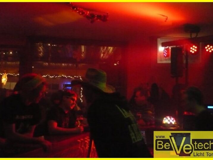 Deutschrock_unterm_Tannenbaum_030.jpg