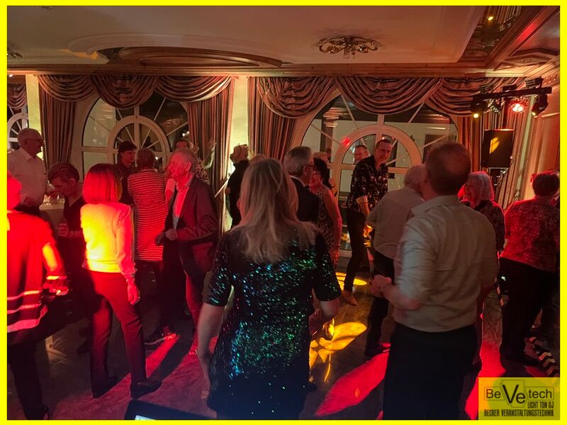 2024-12-31_Silvesterparty_Romantik_Landhotel_Doerr_Bad Laasphe_009.JPG